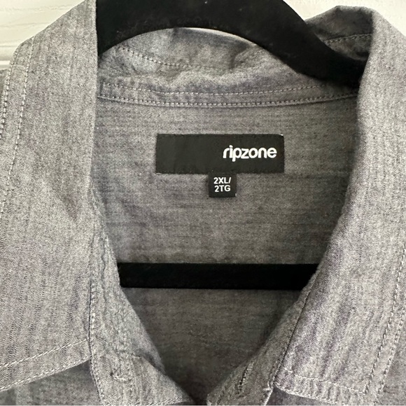 Size XXL Lot of 3 Ripzone Comfort Stretch Short Sleeve Dress Shirts - Picture 9 of 13